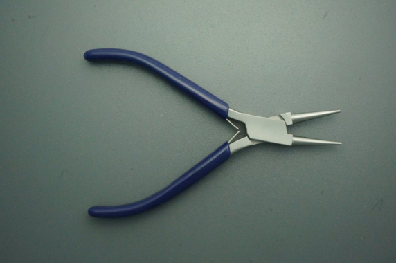 round_nose_mini_pliers_5_inch.jpg