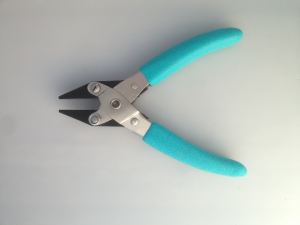 parallel_pliers_-_flat_nose.png